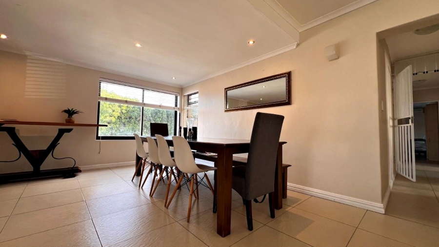4 Bedroom Property for Sale in Flamingo Vlei Western Cape
